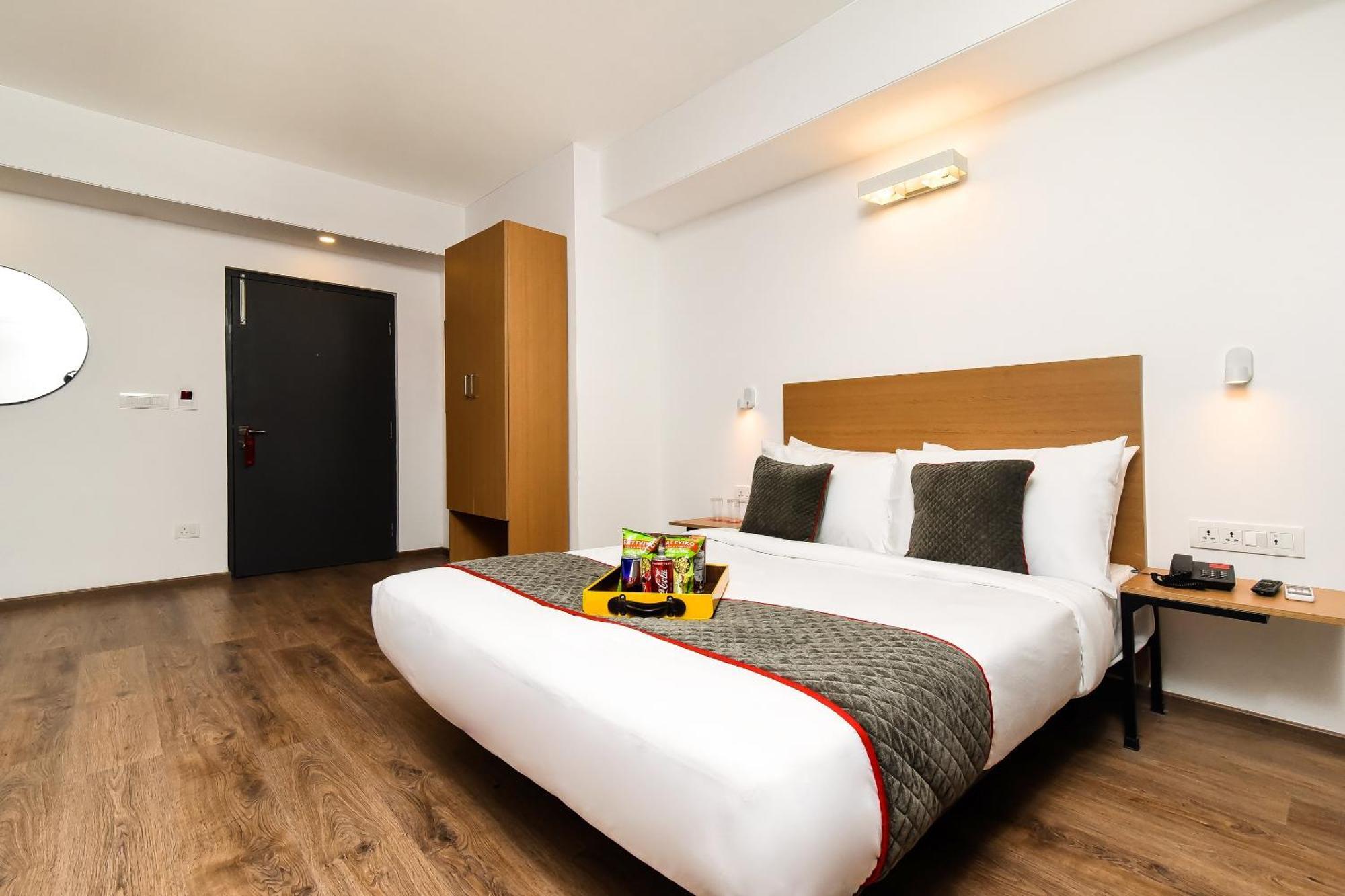 Townhouse C Scheme Ahinsa Circle Hotel Jaipur Bagian luar foto